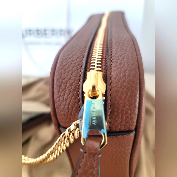 (NWT) Authentic Burberry tan leather elongated crossbosy camera bag - Picture 5 of 12